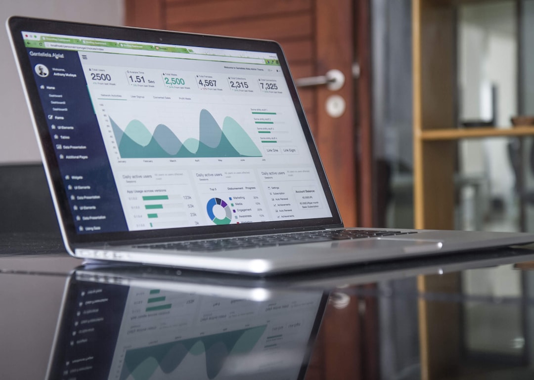 Comptable PME utilisant un agent IA pour automatiser la facturation Pennylane